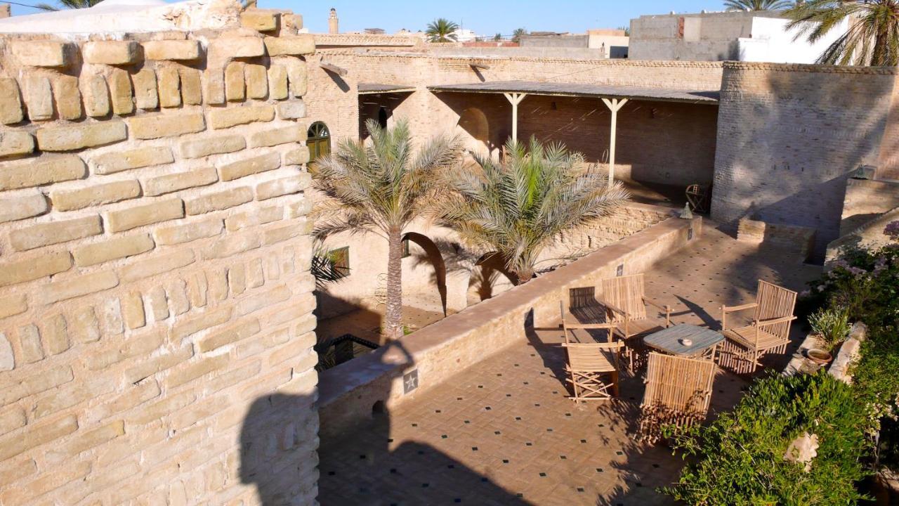 Bed and Breakfast Dar Nejma Tozeur Exterior foto